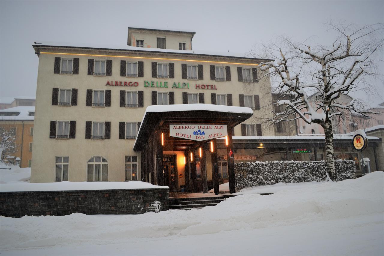 Hotel Des Alpes - Restaurant & Pizzeria Айроло Екстер'єр фото